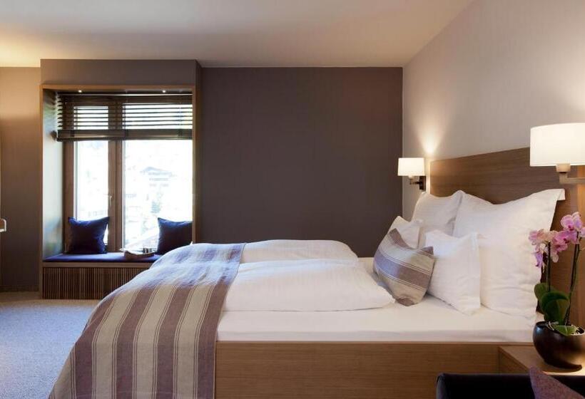 Студия Deluxe, Berghof