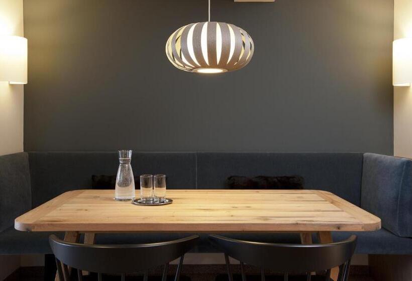 Студио Стандарт с Балконом, Berghof