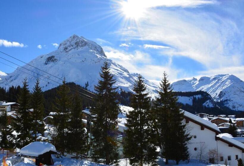 Номер Стандарт с Балконом, Berghof