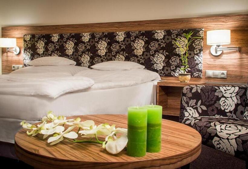 غرفة قياسية, Bodrogi Kúria Wellness