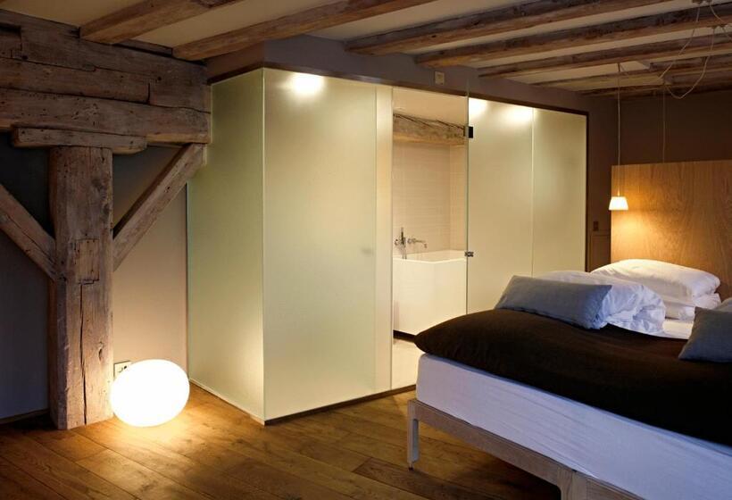 スタンダードルーム, Brosundet