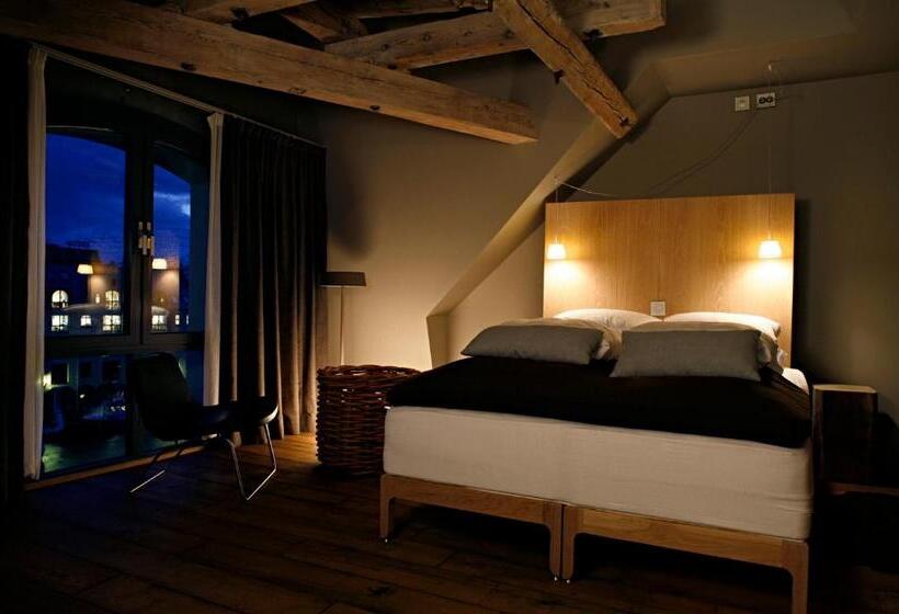 オーシャンビュースタンダードルーム, Brosundet