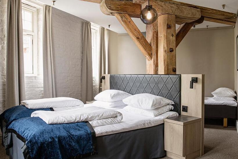 ファミリールーム, Brosundet