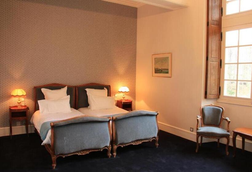 חדר סופריור, Château De La Menaudière