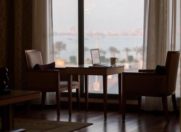 2 Bedrooms Suite Sea View, Golden Tulip Dammam Corniche
