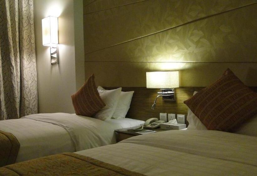 2 Bedrooms Suite Sea View, Golden Tulip Dammam Corniche