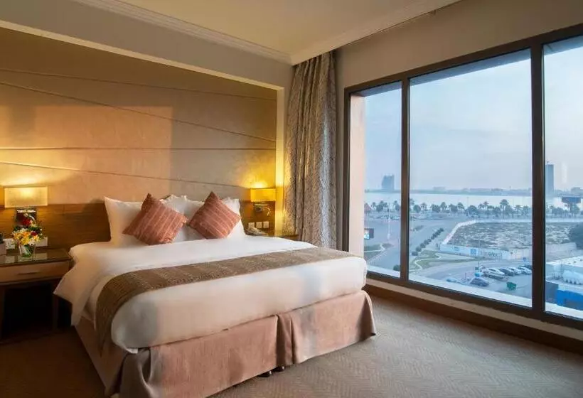 オーシャンビュージュニアスイート, Golden Tulip Dammam Corniche