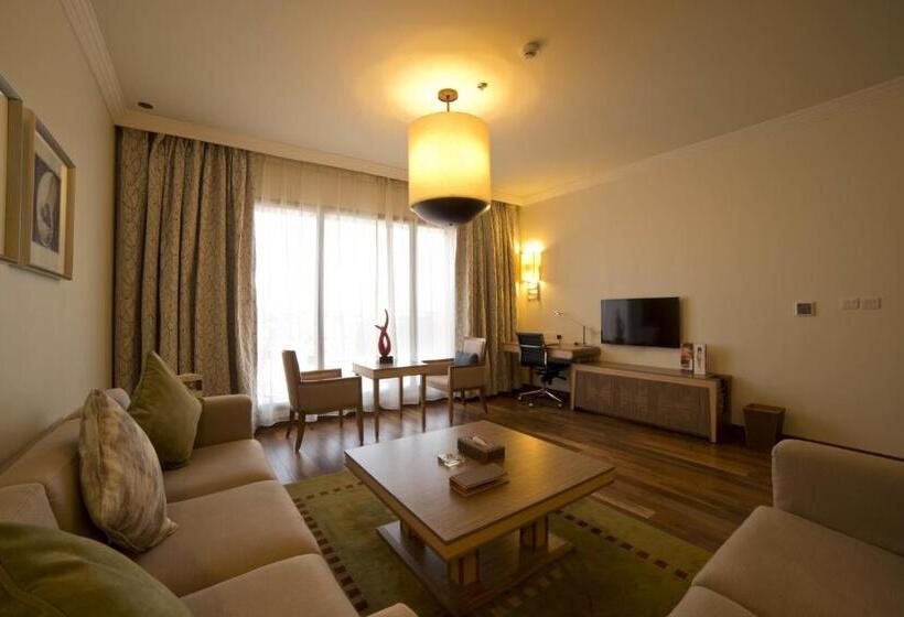 Апартаменты 2 Спальни, Golden Tulip Dammam Corniche