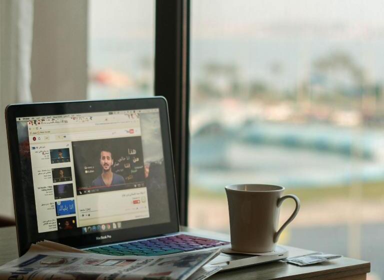 استودیو استاندارد با تخت کینگ, Golden Tulip Dammam Corniche