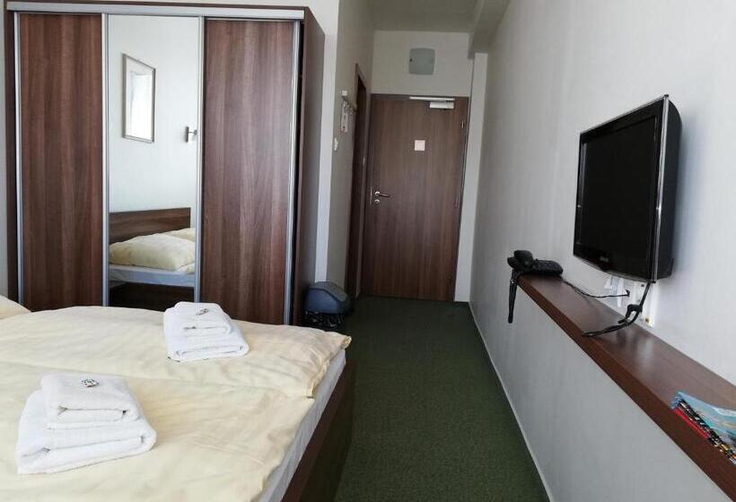 스탠다드 룸, Klar