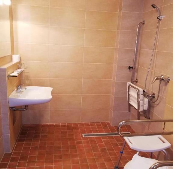 스탠다드 스튜디오, Klar