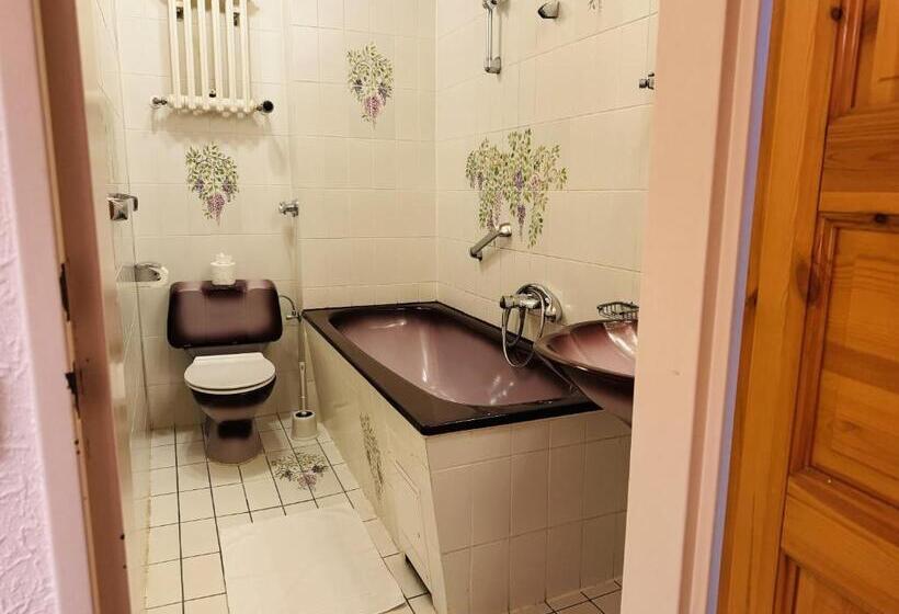 اتاق استاندارد, Nest