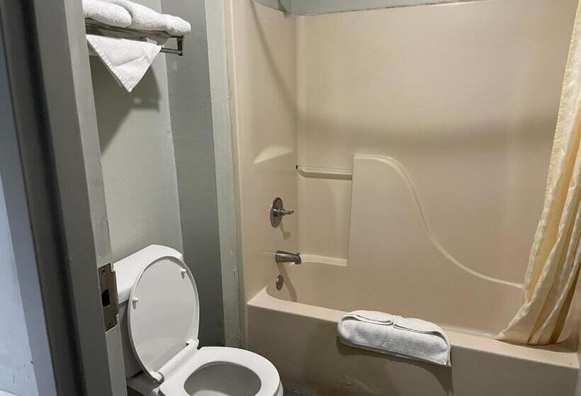 Номер Стандарт, Nola Inn
