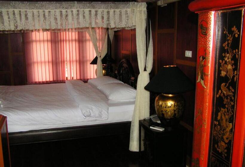 스위트 킹사이즈 침대, Prince Edouard Apartments & Resort Sha Extra Plus