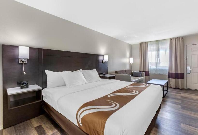 اتاق استاندارد با تخت بزرگ برای معلولان, Quality Inn Show Low