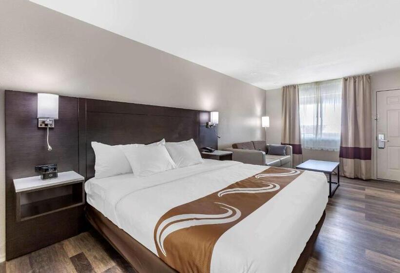 اتاق استاندارد با تخت بزرگ برای معلولان, Quality Inn Show Low