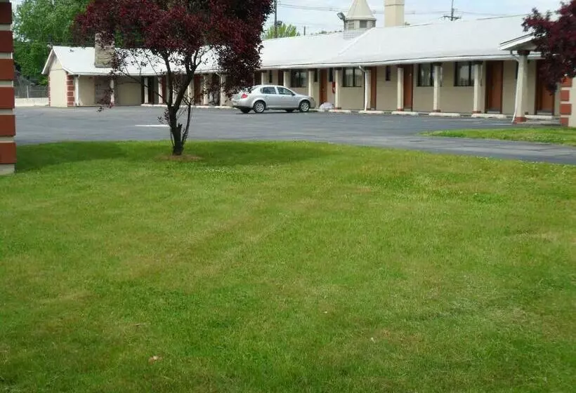 ２ダブルベッドのスタンダードルーム, Red Carpet Inn Brooklawn