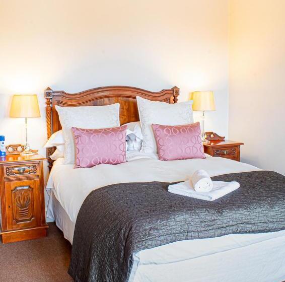 Standaard Driepersoonskamer, Roseland House