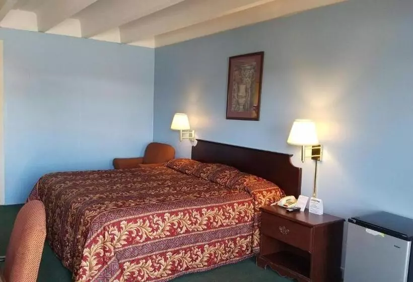 キングサイズベッドのスタンダードルーム, Scottish Inns Morristown