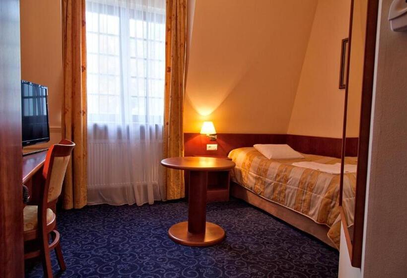 غرفة قياسية فردية, Sv. Ludmila