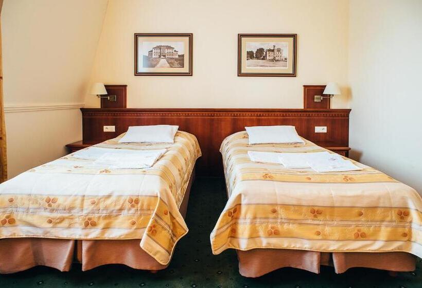 غرفة قياسية, Sv. Ludmila