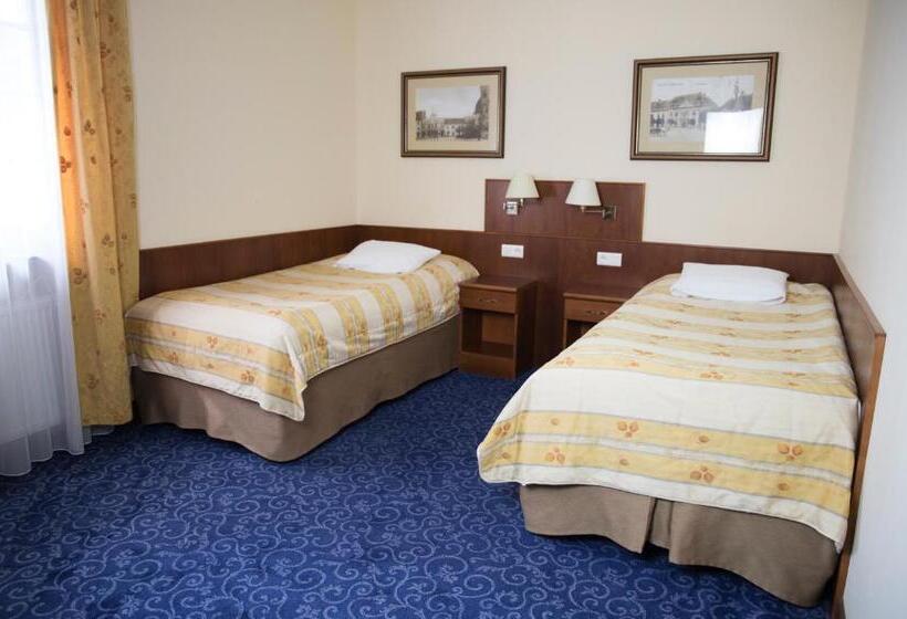 غرفة قياسية لذوى الاحتياجات الخاصة, Sv. Ludmila