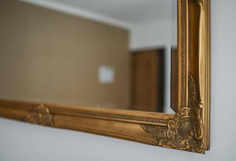 חדר אקונומי, Vaskó Panzió Borpince