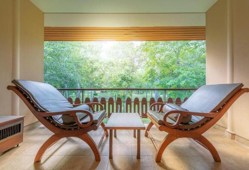 Superior Room, Vana Varin Resort