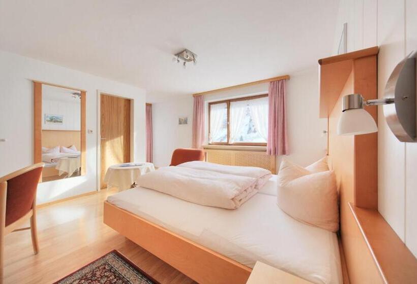 غرفة قياسية مزوَّدة بشُرفة, Lucia 3 Sterne Superior