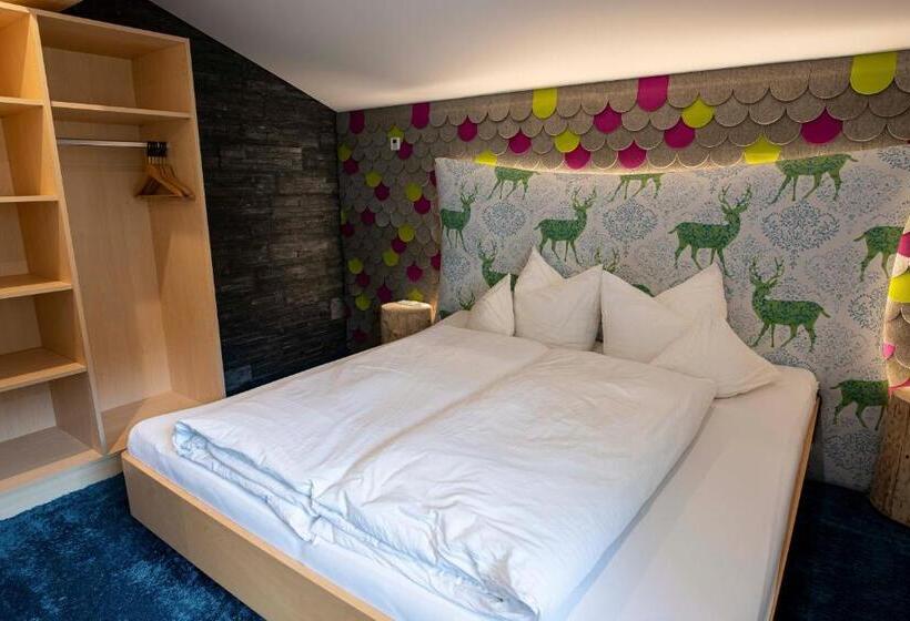 جناح مزوَّد بشرفة, Lucia 3 Sterne Superior