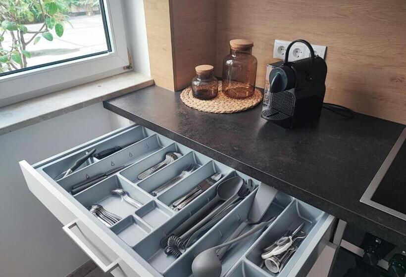 침실 1개 아파트, Pension Fünfhaus