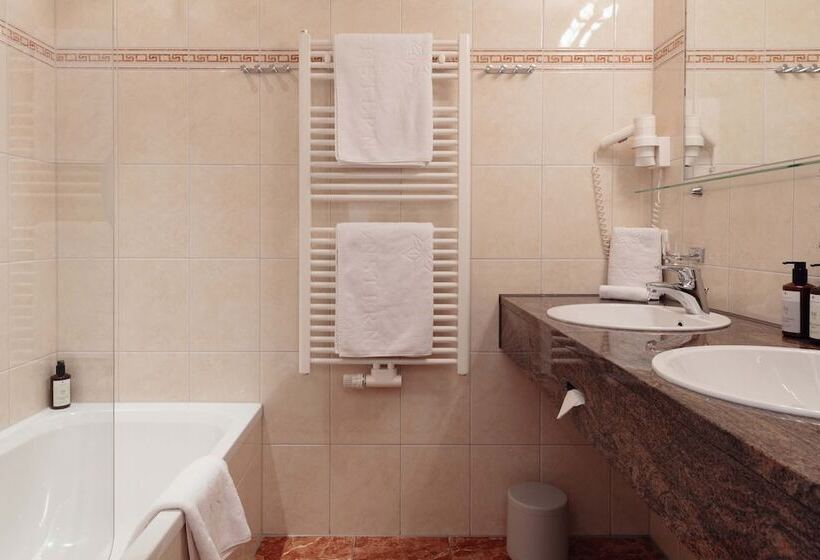 חדר משפחתי, Alpenstern Genießer