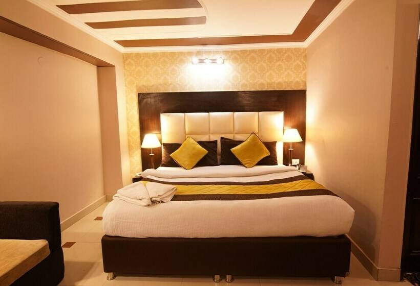 デラックスルーム, Ashirwad Hotel And Spa