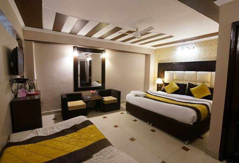 デラックスルーム, Ashirwad Hotel And Spa