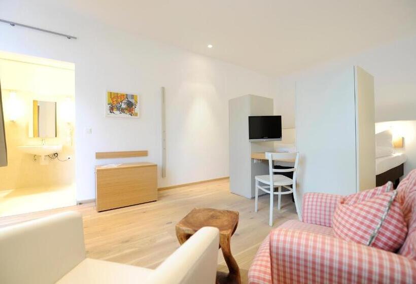 Номер Стандарт, Genuss Am Hof