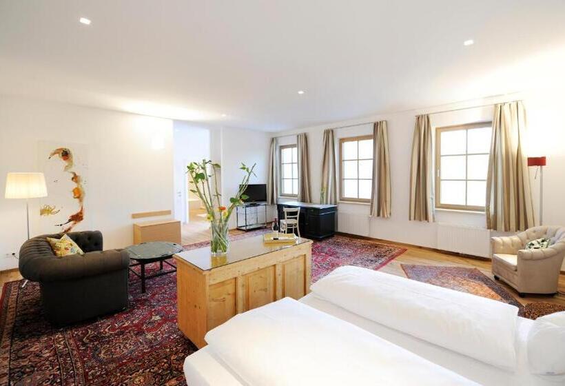 Люкс, Genuss Am Hof