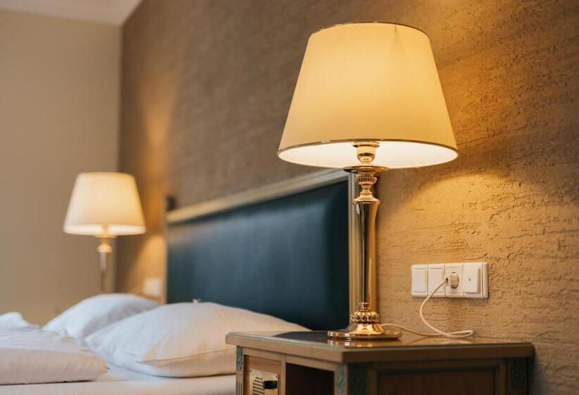 商务房间, Bären