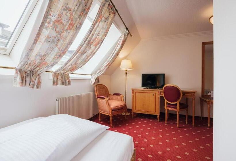 舒适型单人间, Bären