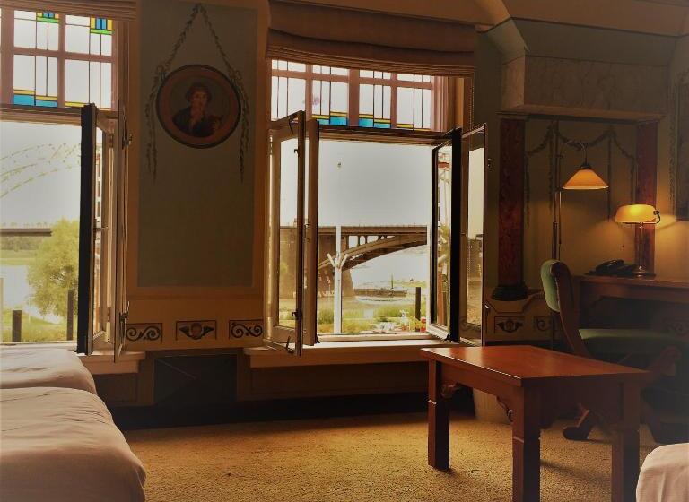 Тематический Семейный Номер, Courage Nijmegen