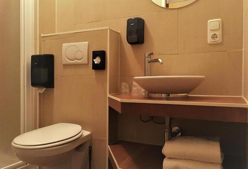 Номер Basic, Courage Nijmegen