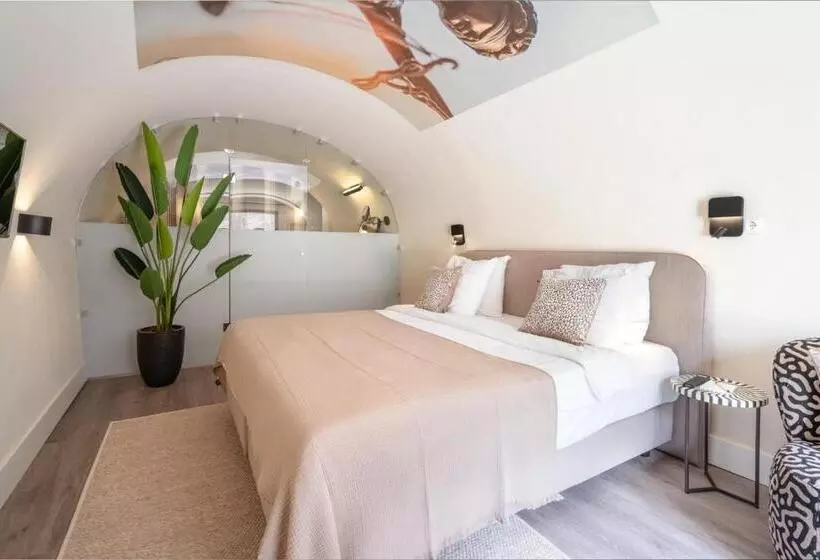 اتاق استاندارد با تخت بزرگ, Court Hotel Utrecht City Centre