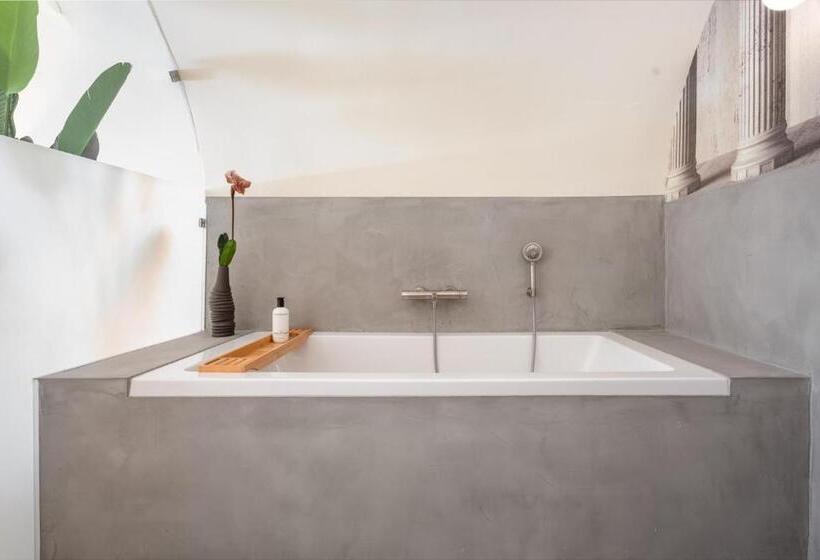 غرفة ديلوكس سرير كينج, Court Hotel Utrecht City Centre