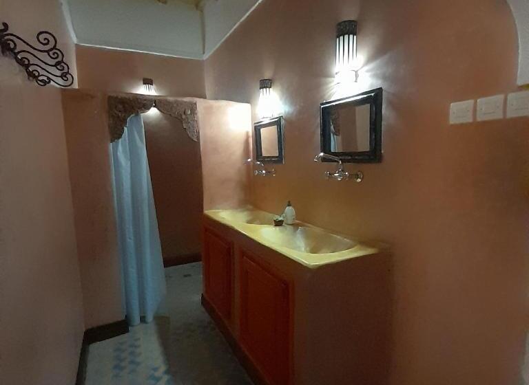 سوییت سوپریور, Dar Timitar