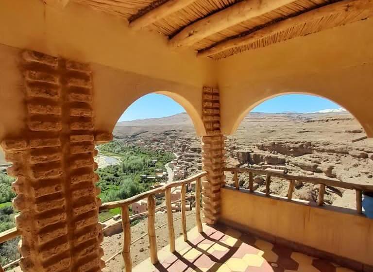 سوییت سوپریور, Dar Timitar