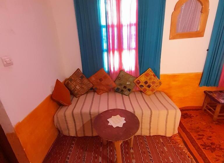 اتاق استاندارد, Dar Timitar