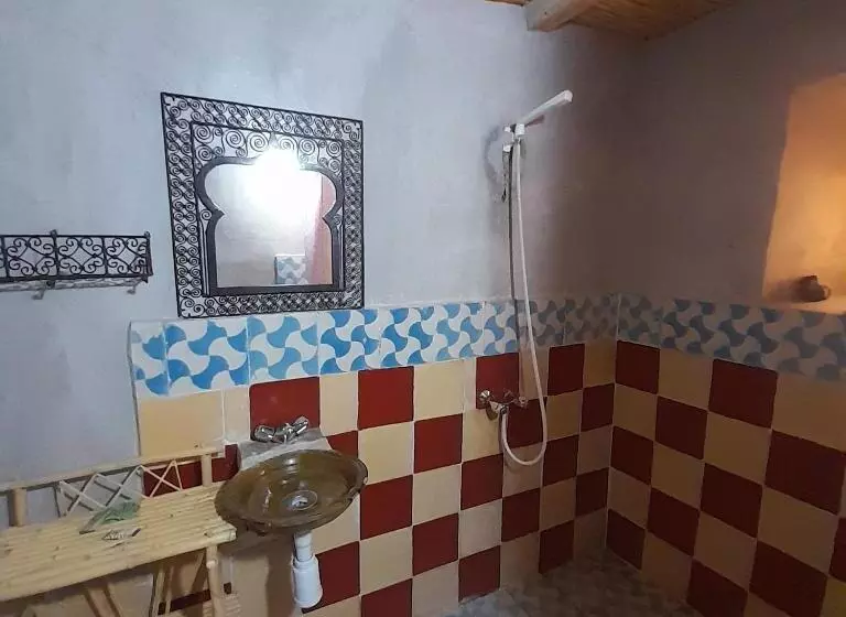 اتاق استاندارد, Dar Timitar