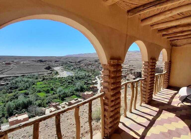 سوئیت کلاسیک, Dar Timitar