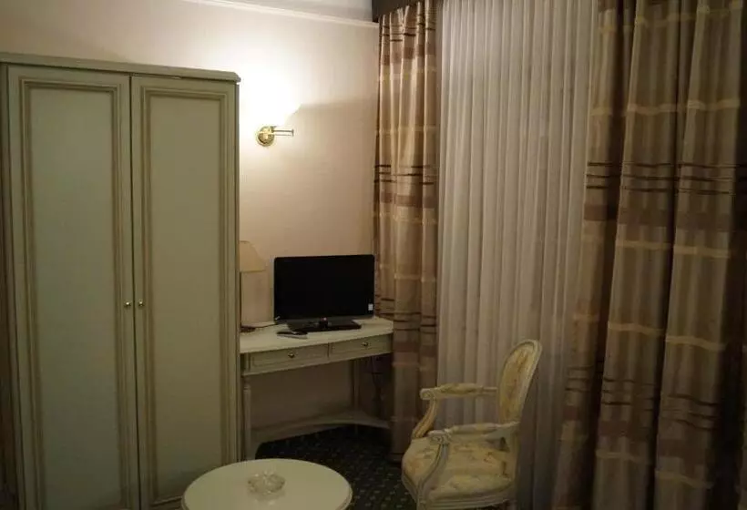 اتاق استاندارد یک نفره, De L' Esplanade