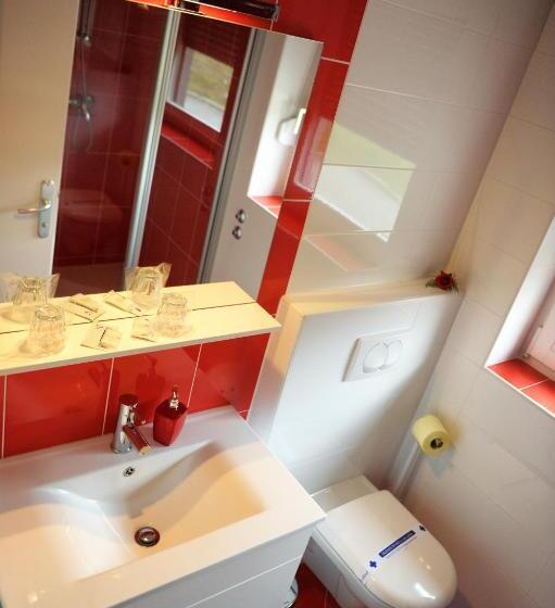 デラックスルーム, Gec