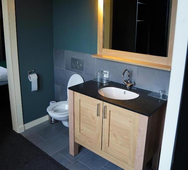 スタンダードルーム, Huis Van Bewaring